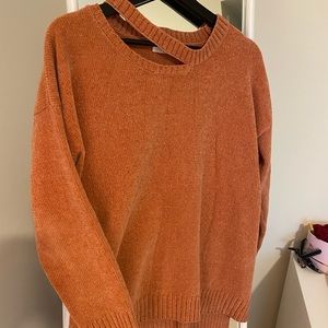Medium Wmns Orange Sweater
